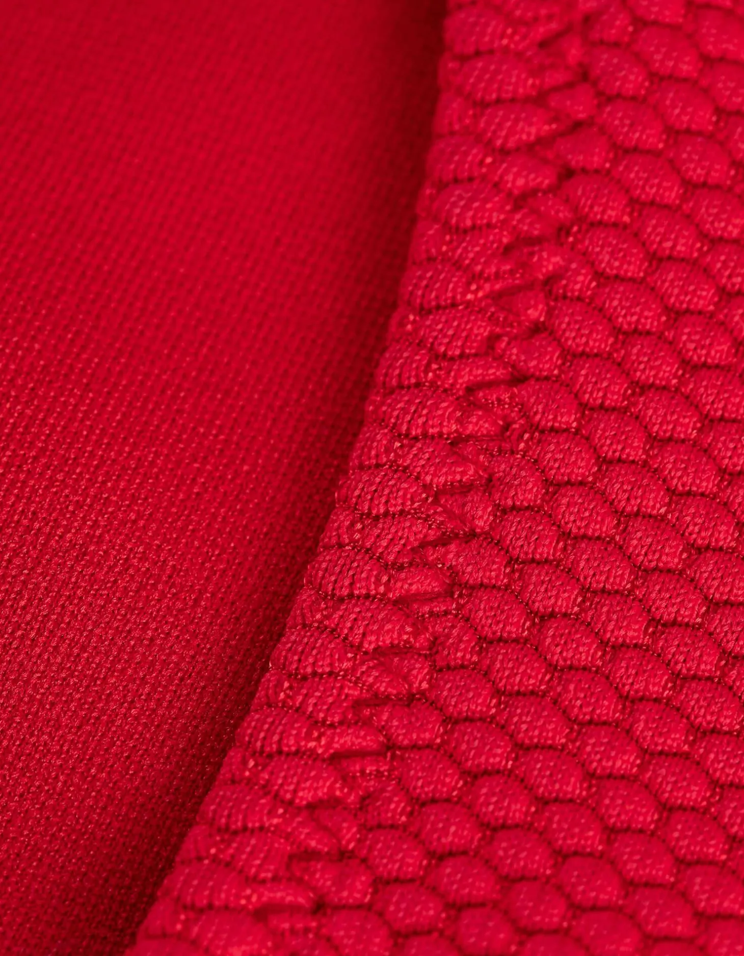 Bikinibroekje - Gestructureerd materiaal - rood