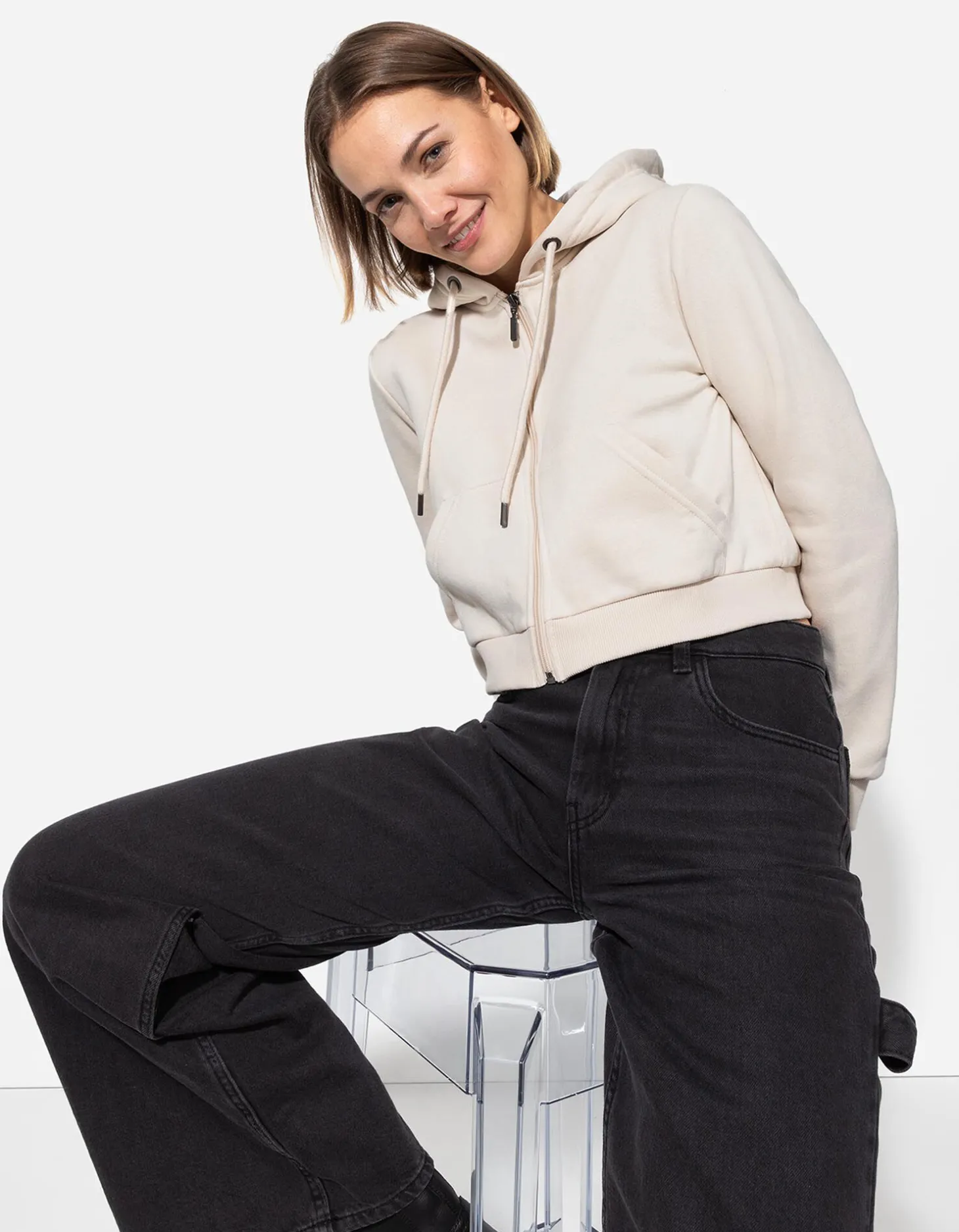Cropped sweatjack - Capuchon met tunnelkoord - wit