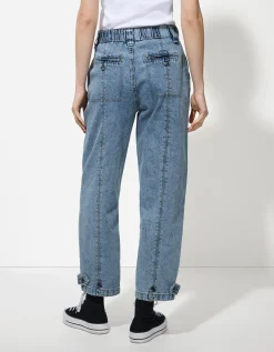 Jeans - Contrastnaden - lichtblauw
