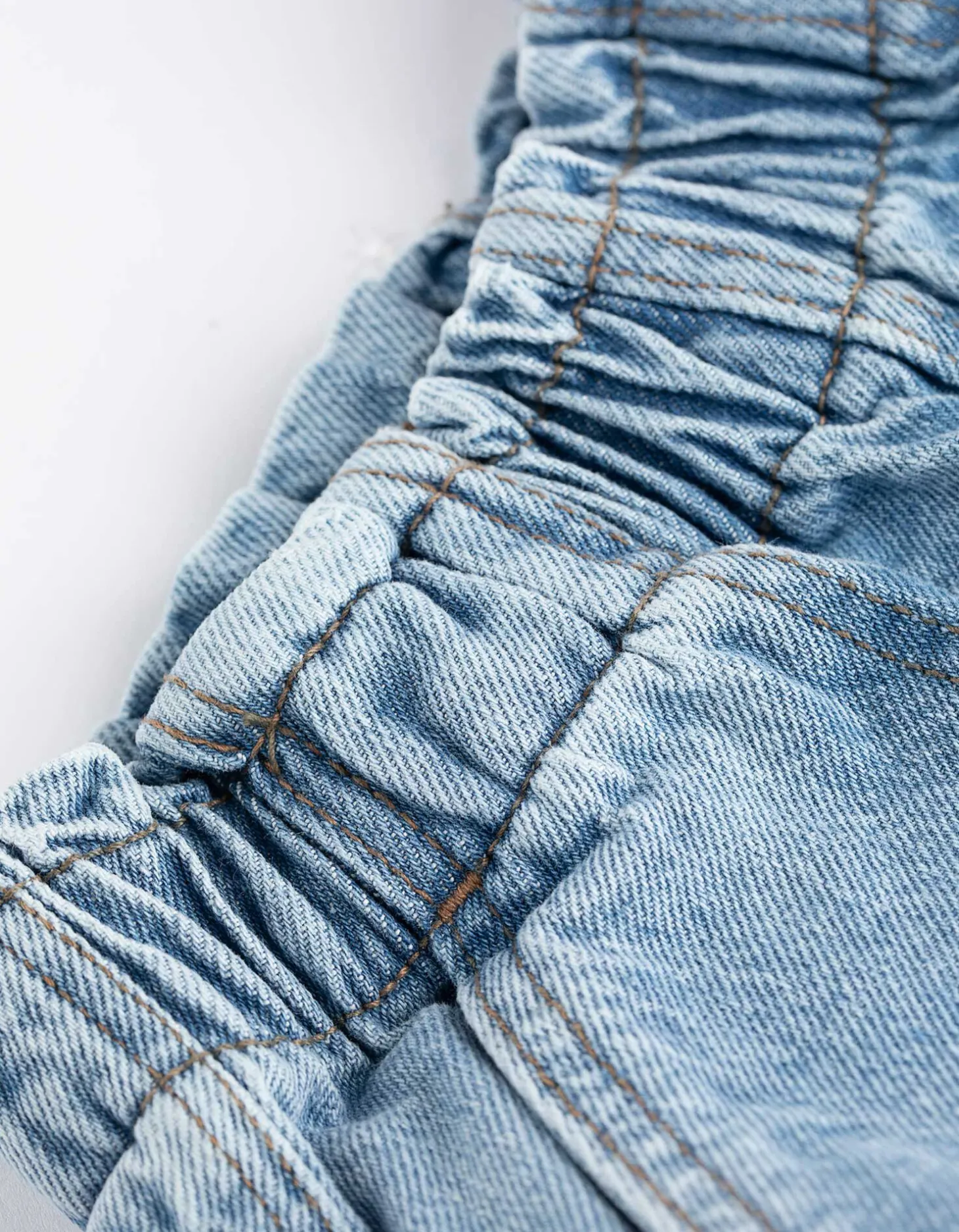 Jeans - Opgestikte zakken - lichtblauw