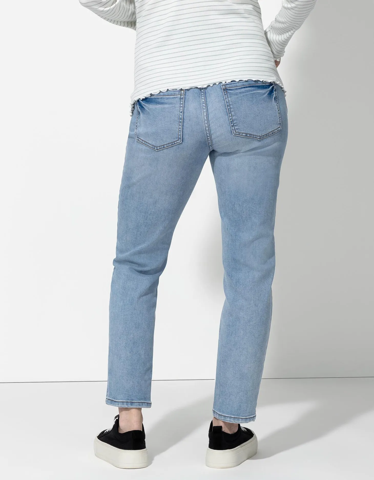Jeans - Zwangerschapskleding - lichtblauw