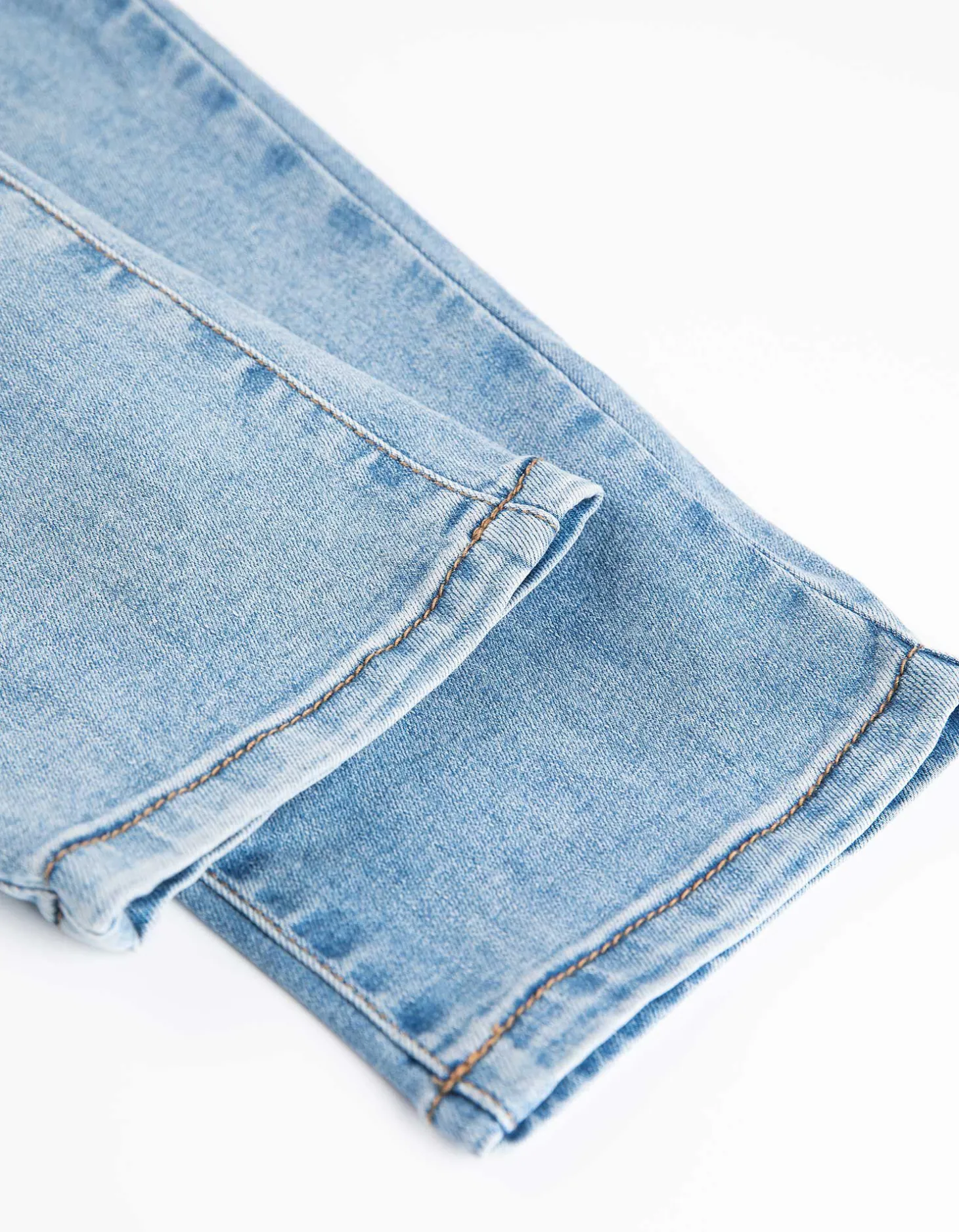 Jeans - Zwangerschapskleding - lichtblauw