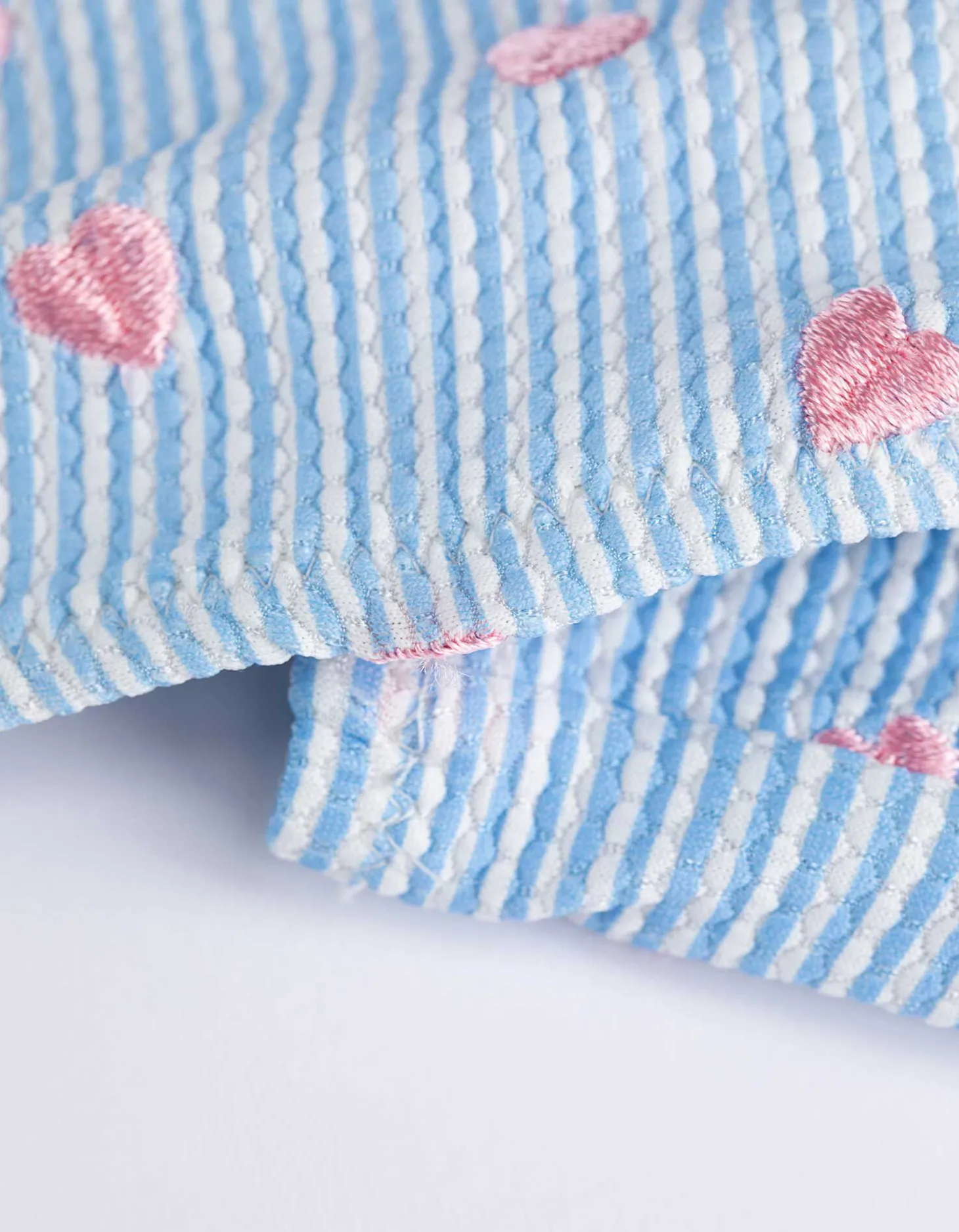 Set van bikinitop en bikinibroekje - Borduursels - wit