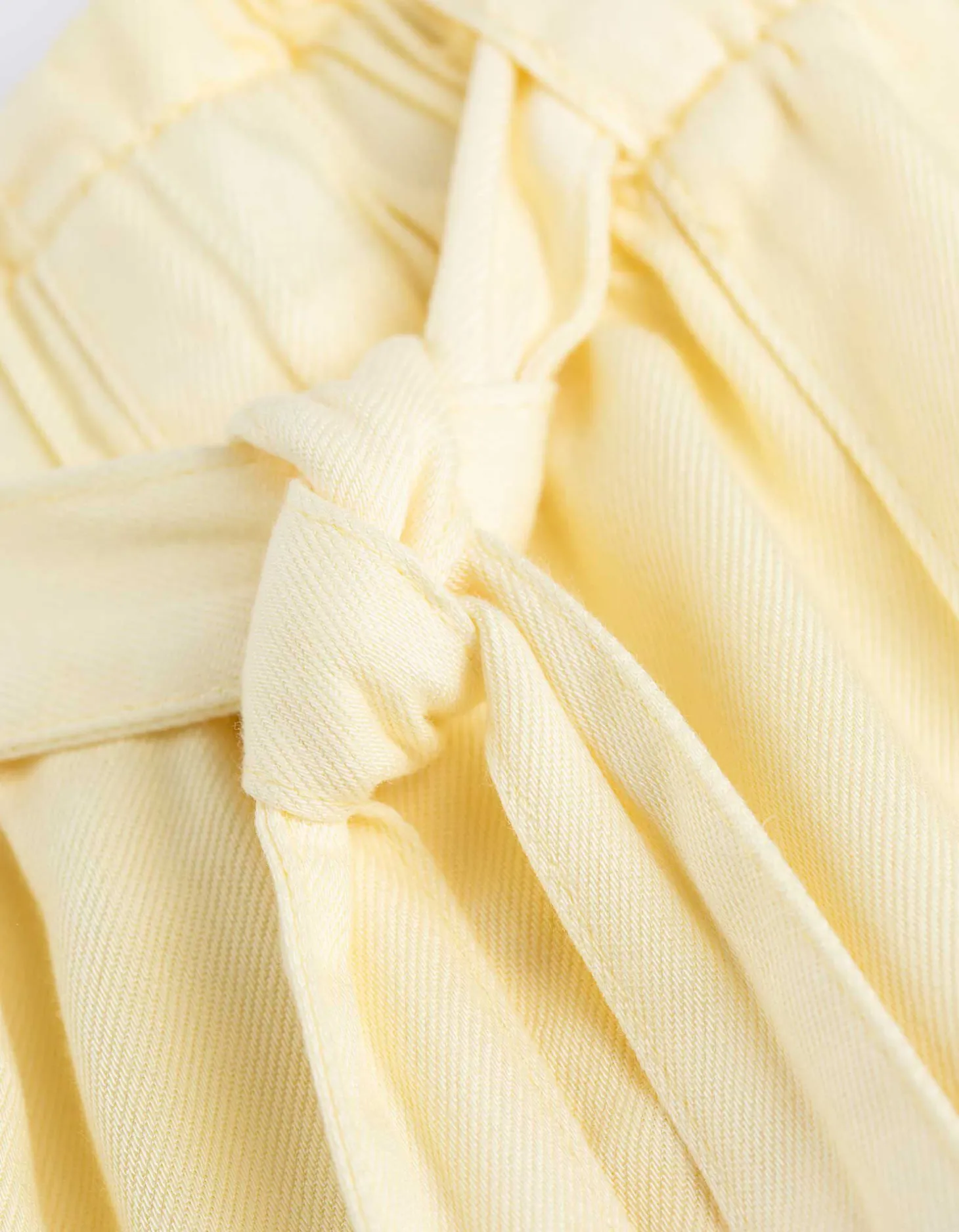 Short - Zachte touch - lichtgeel