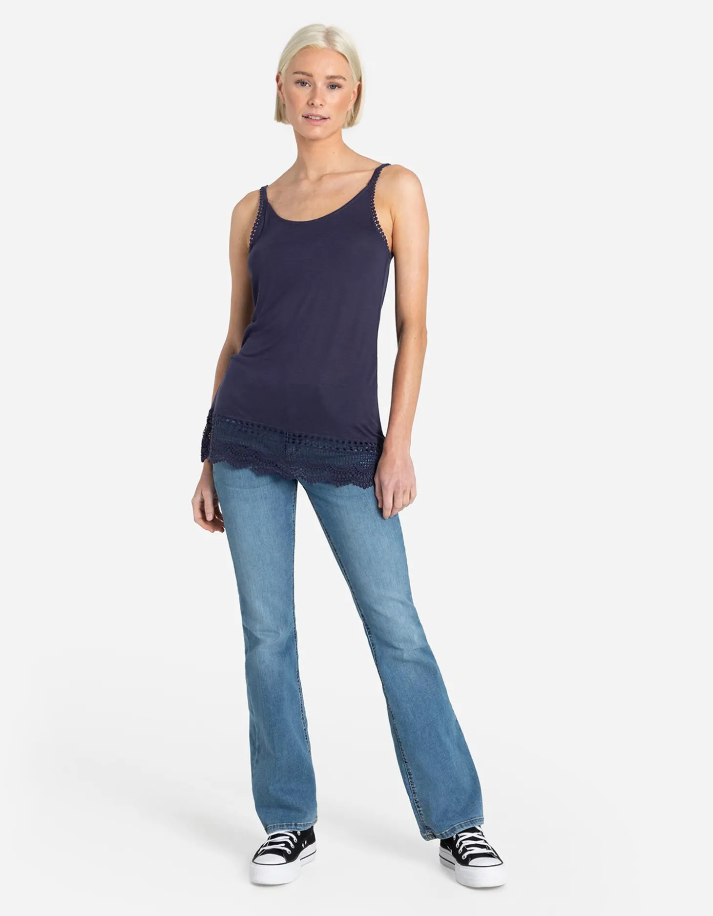 Top - Broderie - donkerblauw