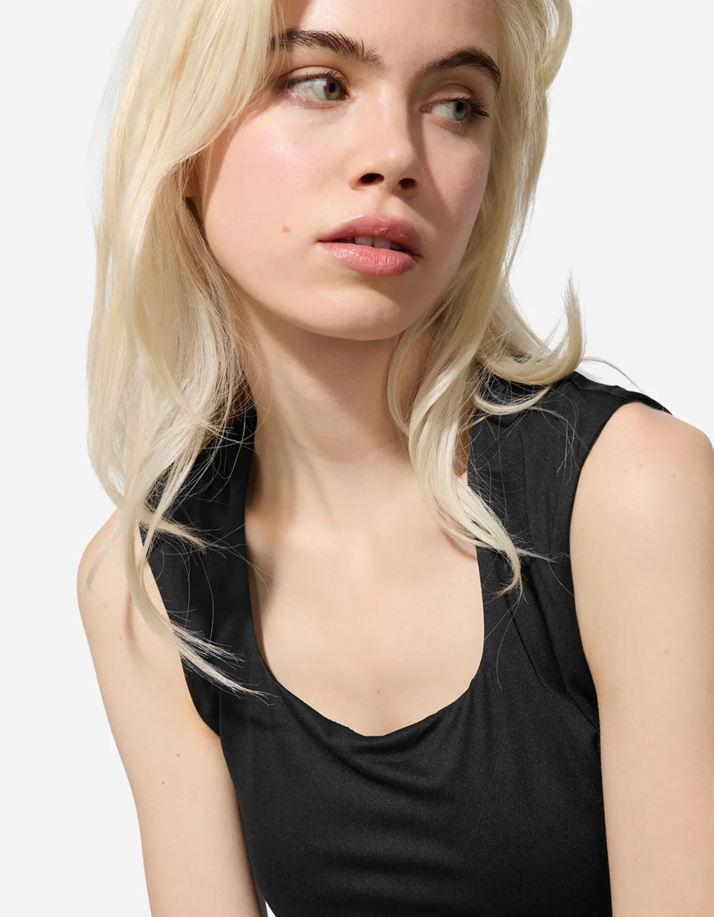Top - Hoekige hals - zwart