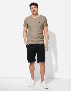 T-shirt - Knoopsluiting - beige