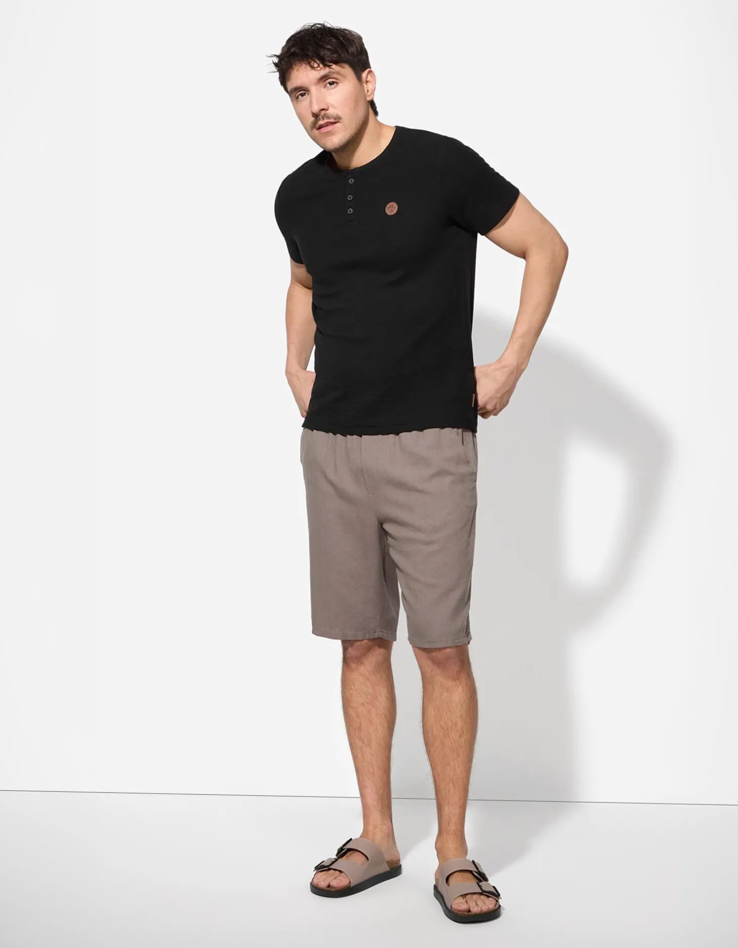 T-shirt - Knoopsluiting - zwart