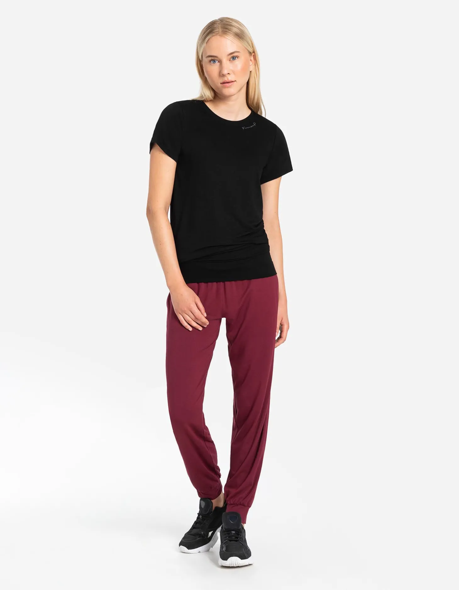 T-shirt - LENZING™ ECOVERO™ - zwart