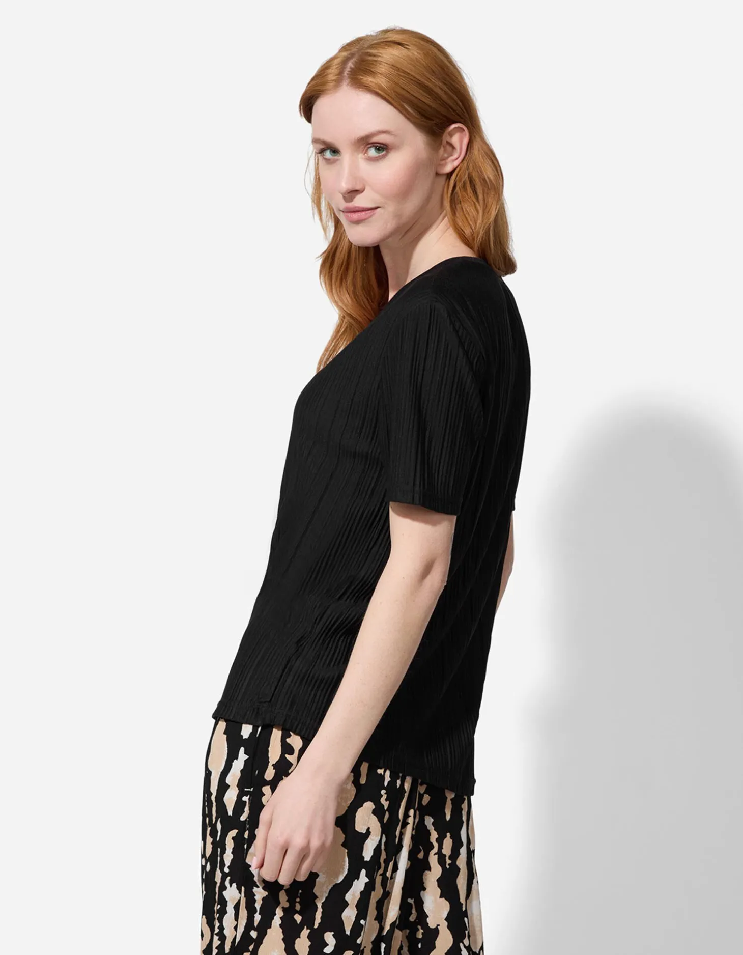 T-shirt - Plooien - zwart