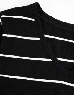 T-shirt - V-hals - zwart
